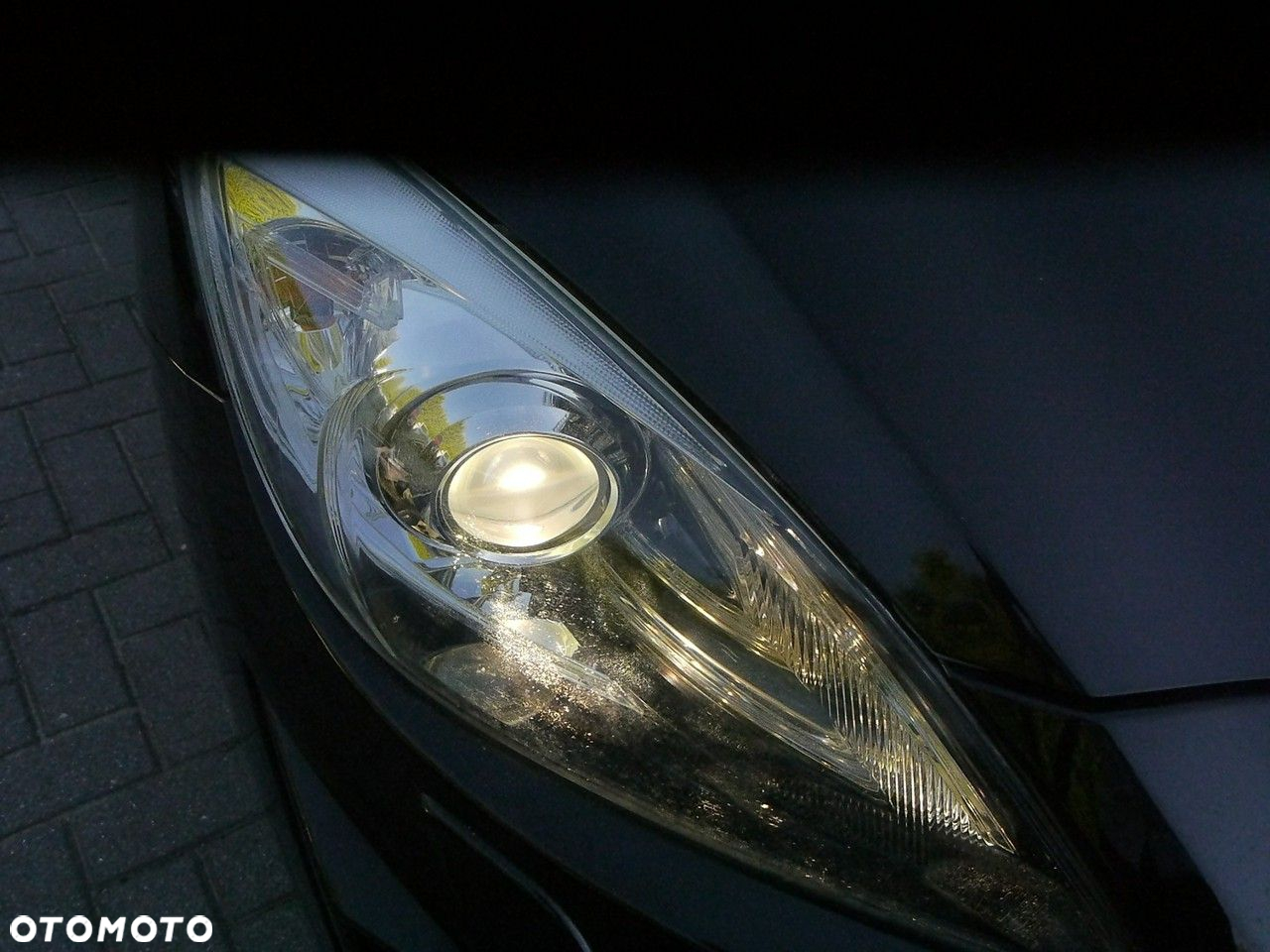 Mazda 3 2.0 Exclusive + - 32