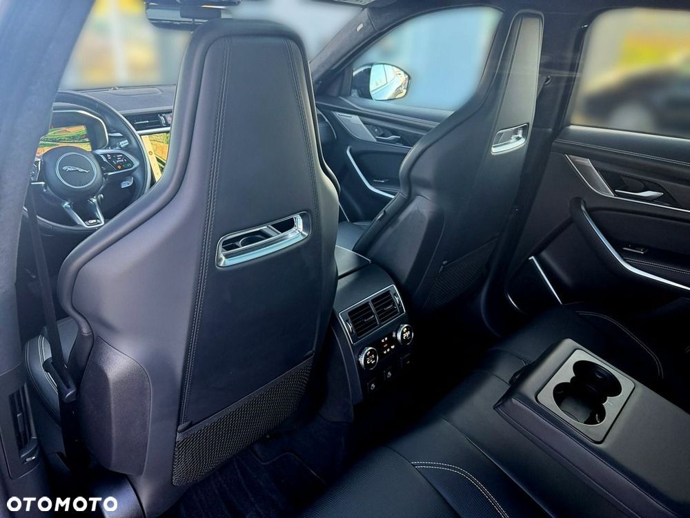 Jaguar F-Pace - 18