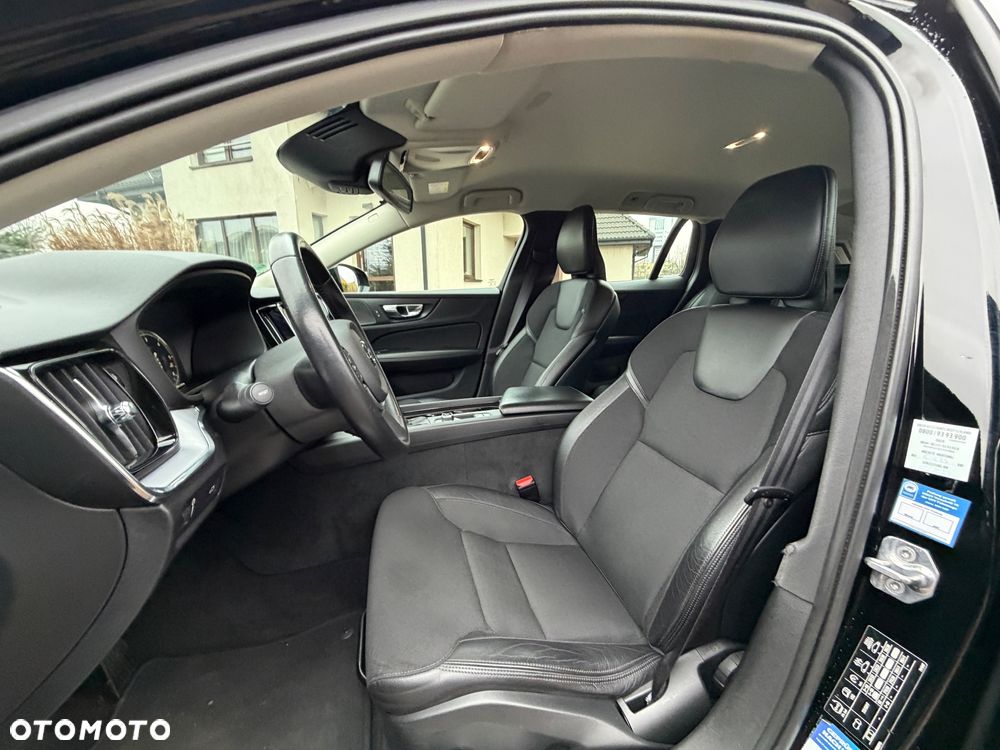 Volvo V60 D3 Geartronic Momentum Pro - 26