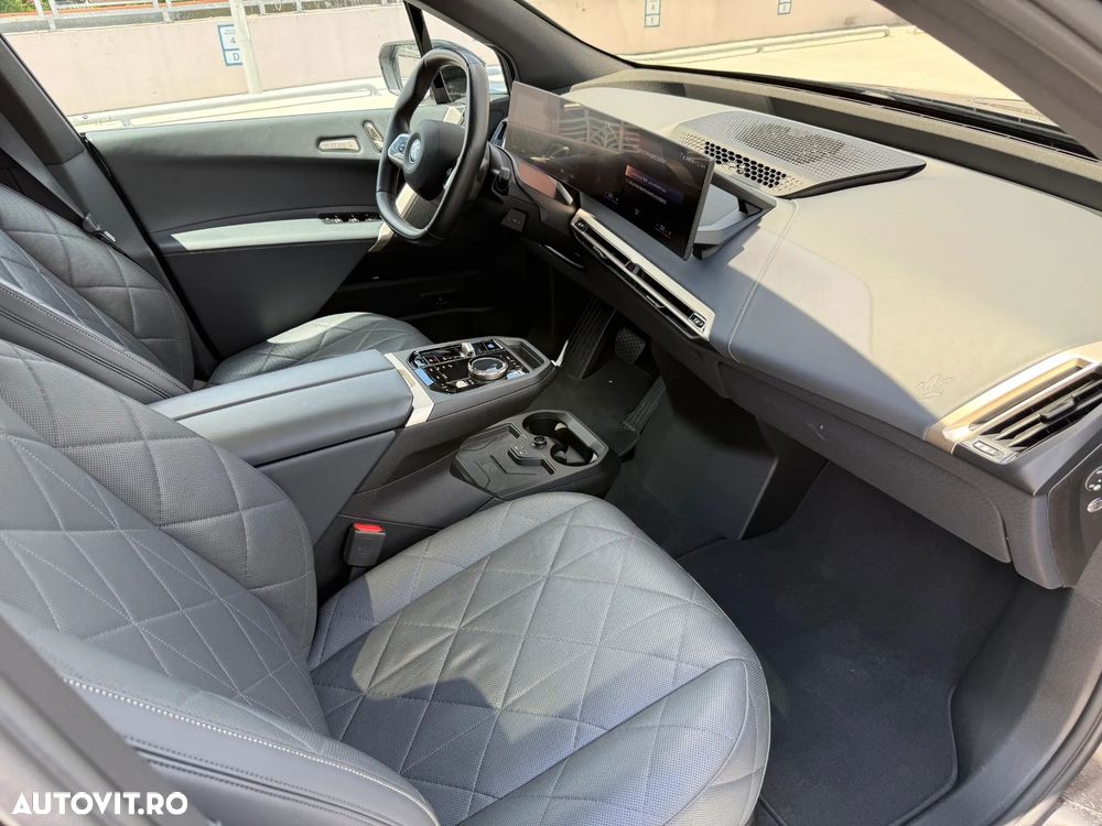 BMW iX - 21