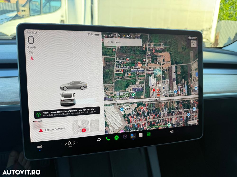 Tesla Model 3 Standard Reichweite Plus Hinterradantrieb - 11