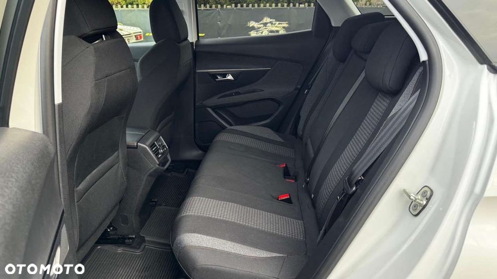 Peugeot 3008 - 19
