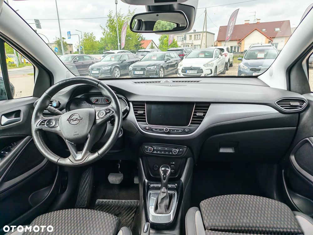 Opel Crossland X - 13