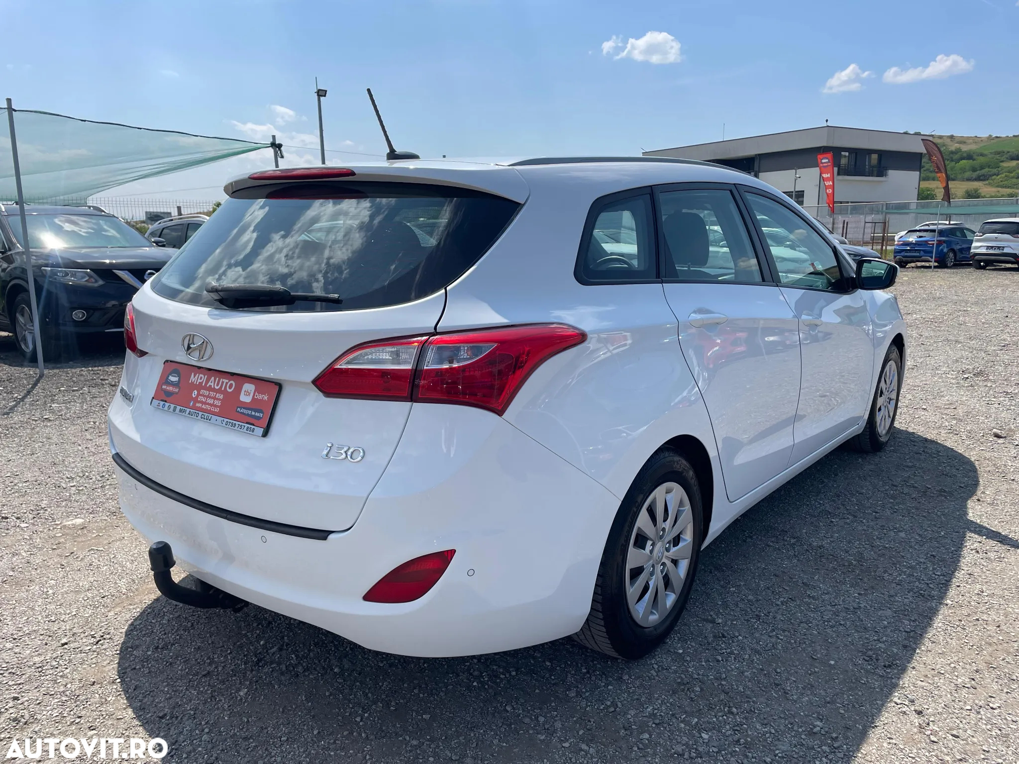 Hyundai i30 blue Kombi 1.6 CRDi Passion - 11