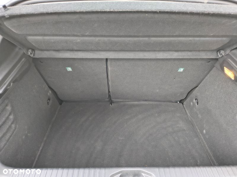 Renault Clio - 22