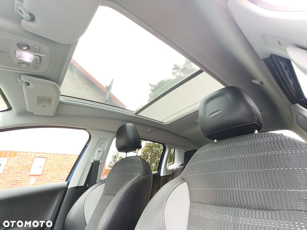 Peugeot 2008 e-HDi FAP 115 STOP & START Allure - 9