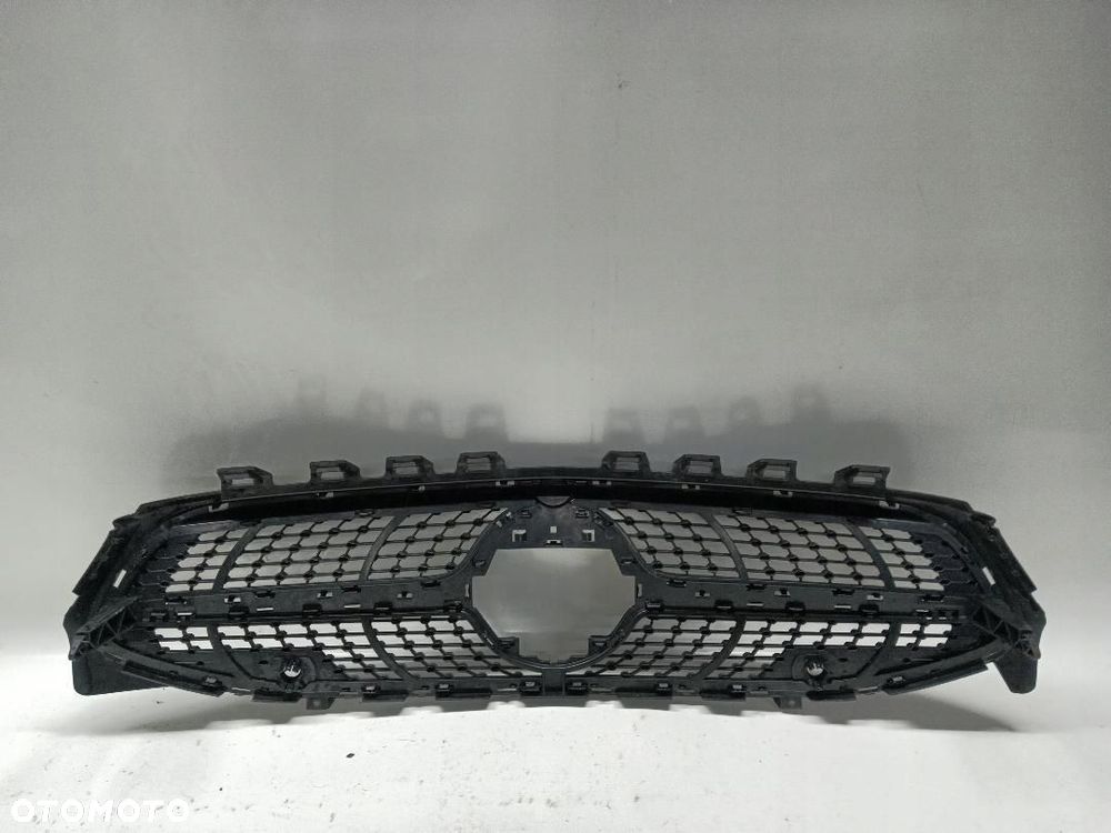 ATRAPA GRILL MERCEDES CLA W118 2018- - 4