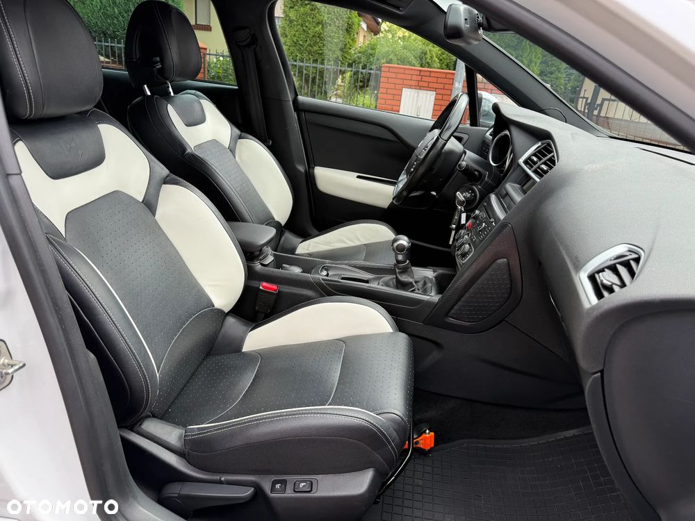 Citroën DS4 1.6 VTi SoChic - 9