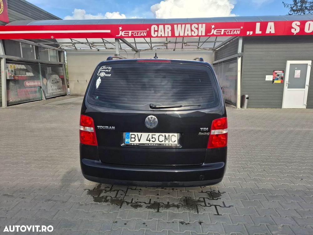 Volkswagen Touran - 2