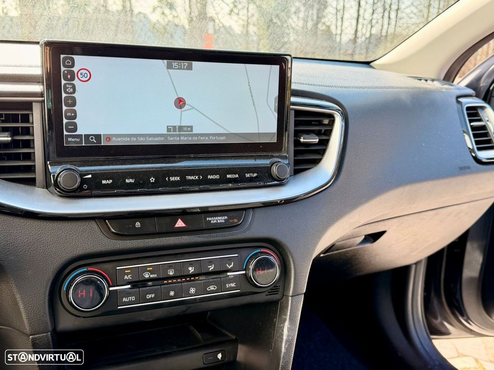 Kia XCeed - 28