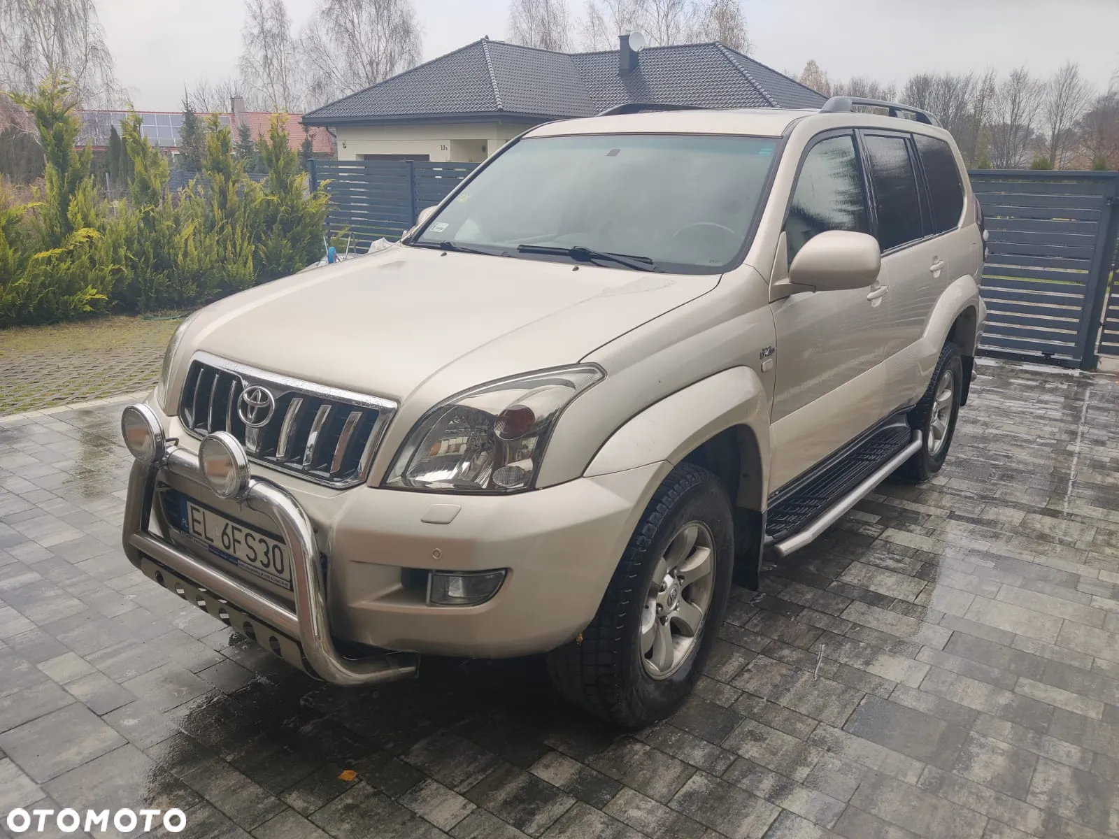 Toyota Land Cruiser - 2