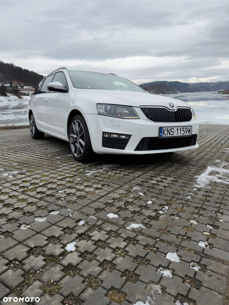 Skoda Octavia 2.0 TDI DSG RS - 1