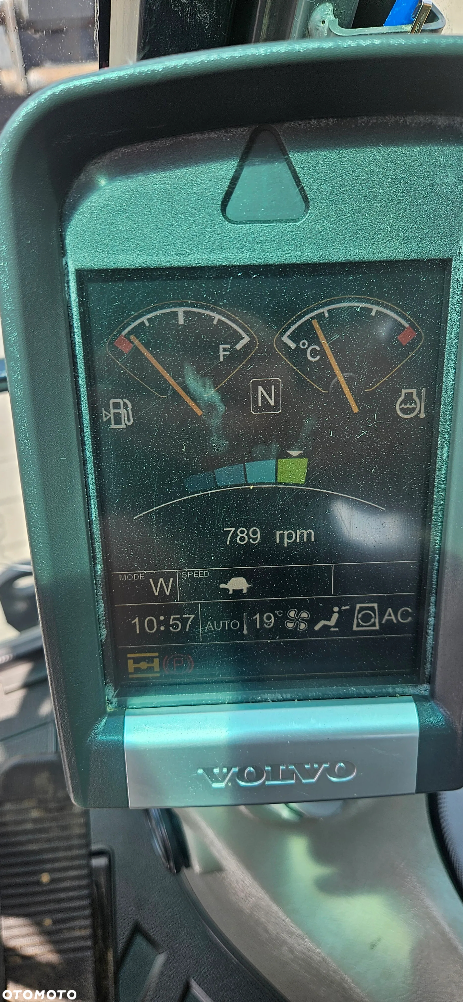 Volvo 140C, z 2008 roku, sprowadzona nie pracowała w kraju! - 23