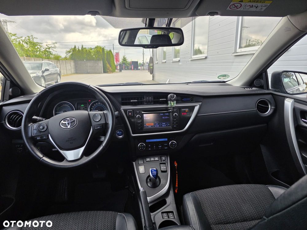 Toyota Auris 1.8 HSD Luna - 33