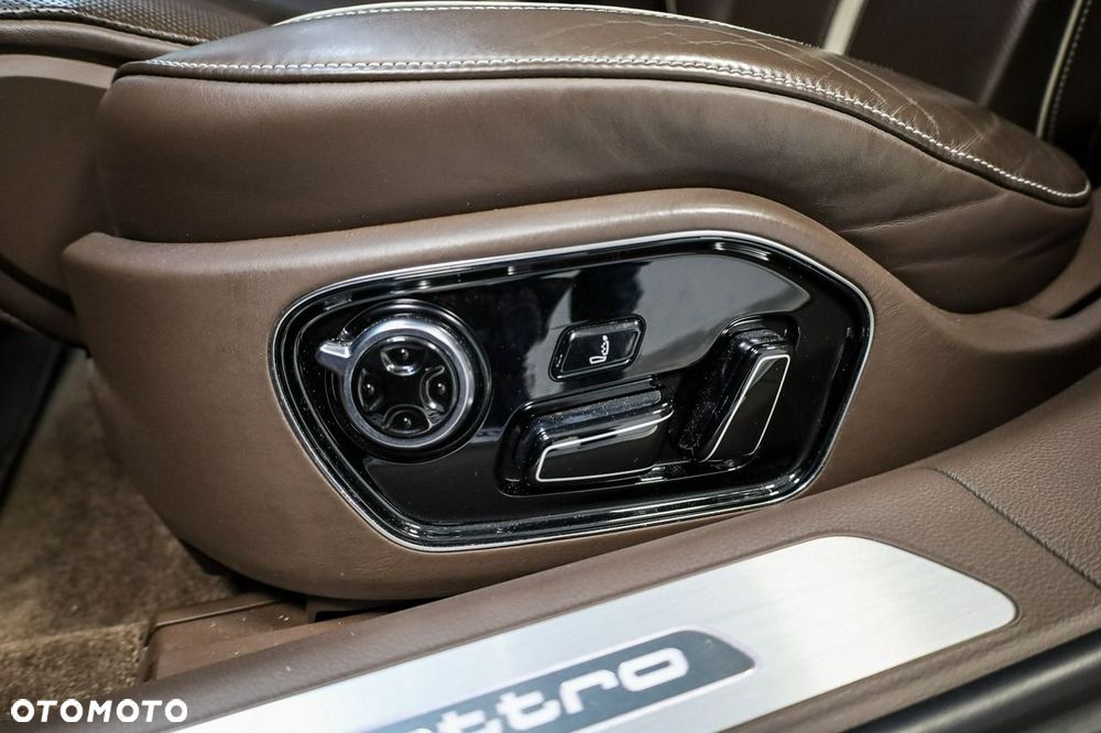 Audi A8 - 23