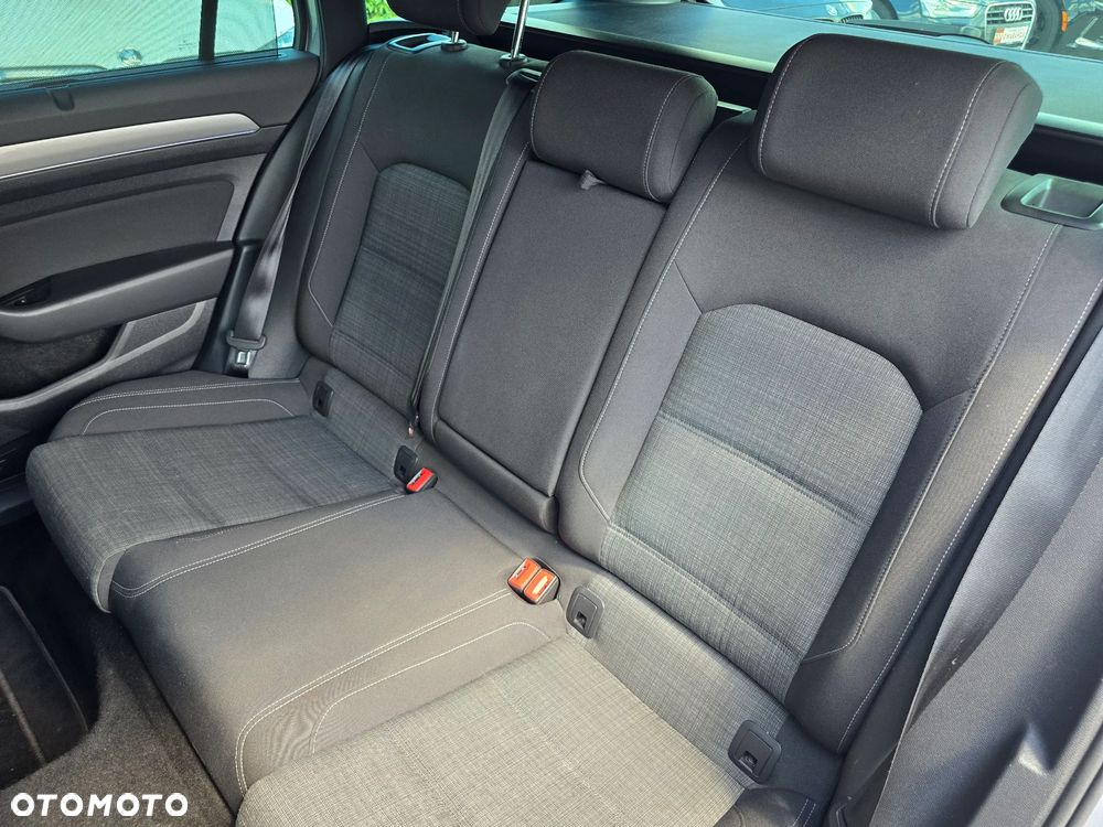 Volkswagen Passat Variant - 13