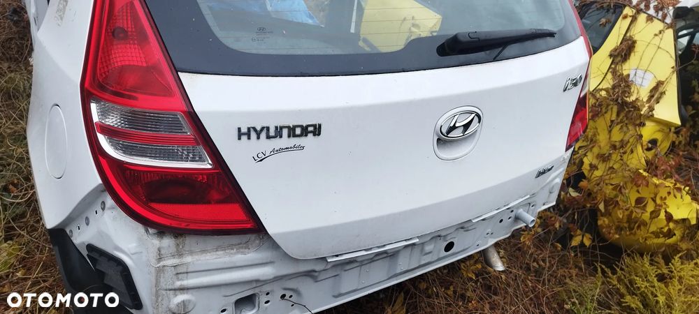 Hyundai i30 I 7F Hatchback klapa bagażnika - 2