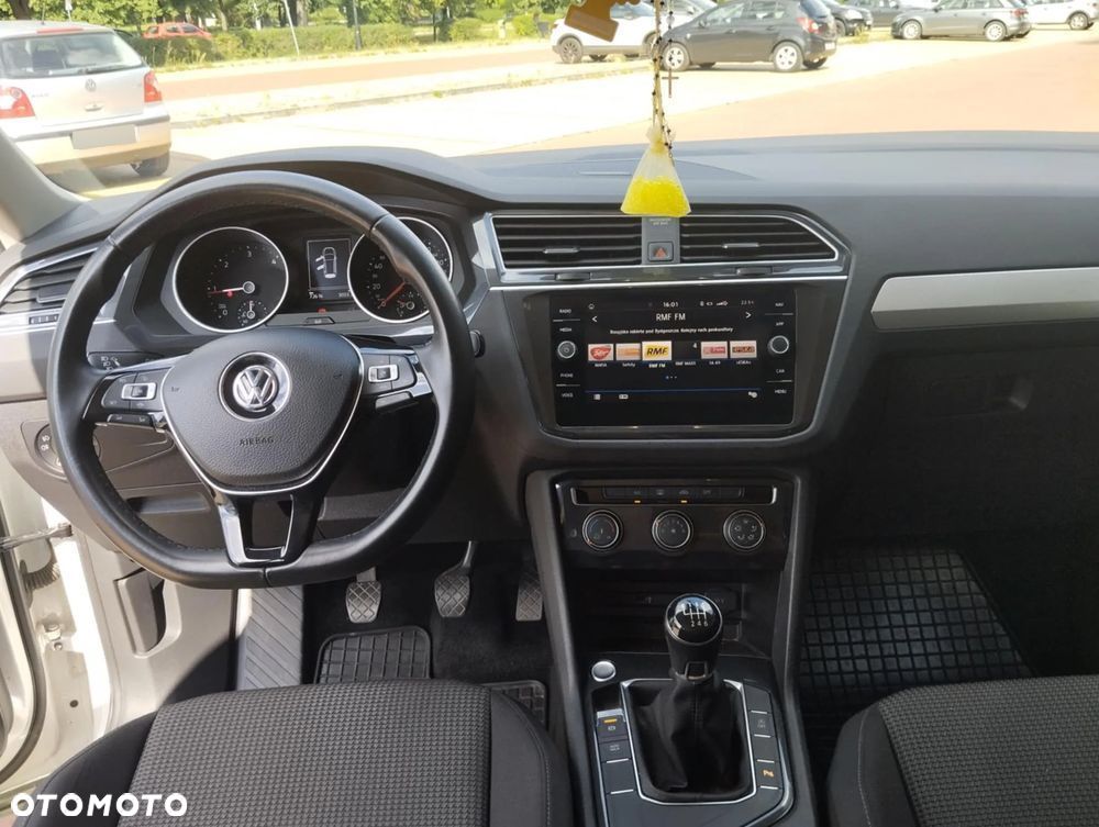 Volkswagen Tiguan - 13