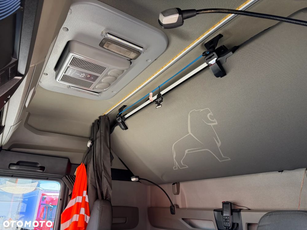MAN TGX 18.430 MEGA / RETARDER / 3 SZTUKI / BIAŁY KOLOR OKLEJONY FOLIĄ / 1 WŁAŚCICIEL / SALON POLSKA / LOW DECK / KLIMA POSTOJOWA / MAŁE PRZEBIEGI TYLKO 360-420 TYS. KM / 2022 ROK PRODUKCJI !! - 31