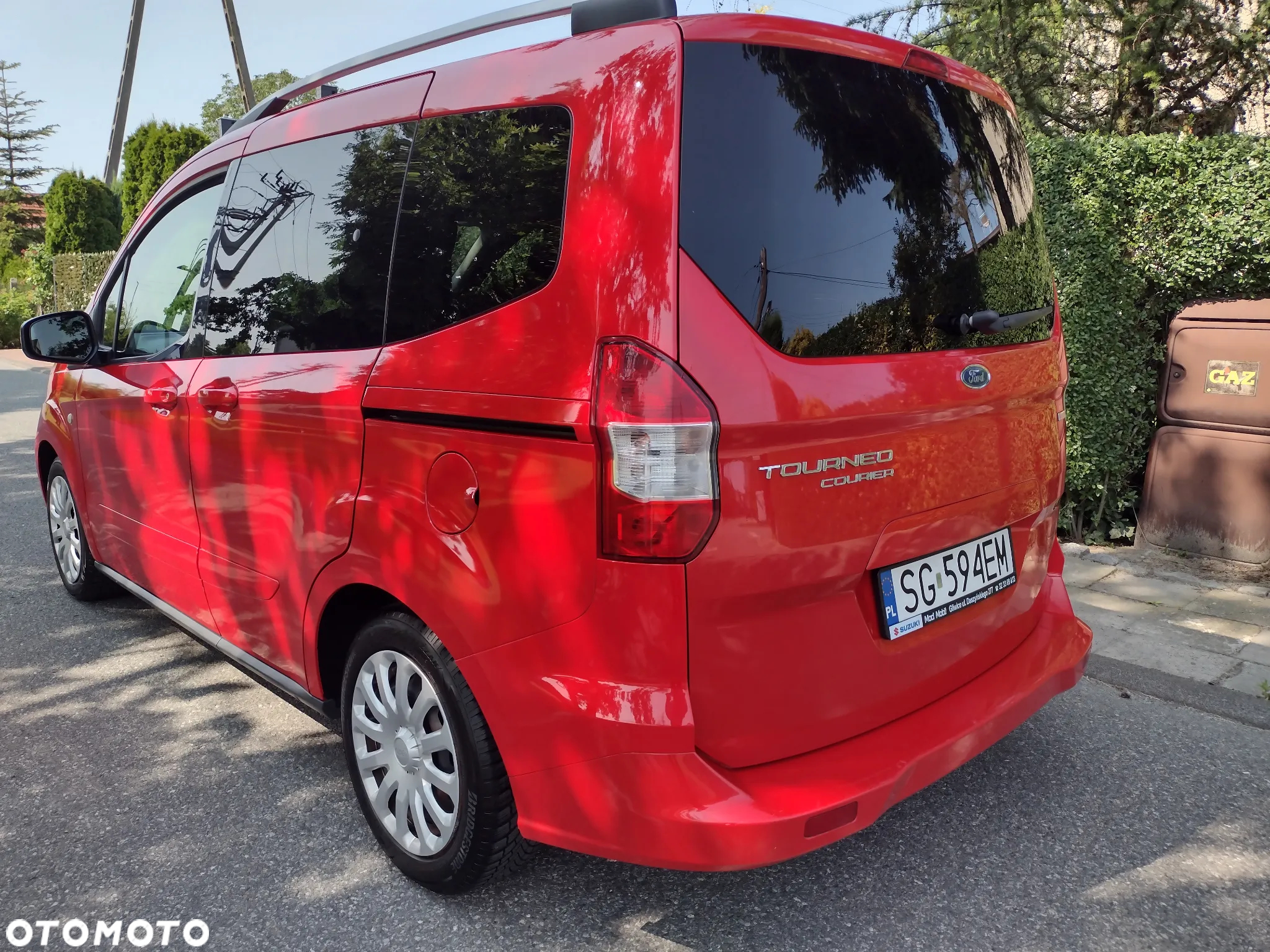 Ford Tourneo Courier 1.0 EcoBoost S&S Titanium - 6