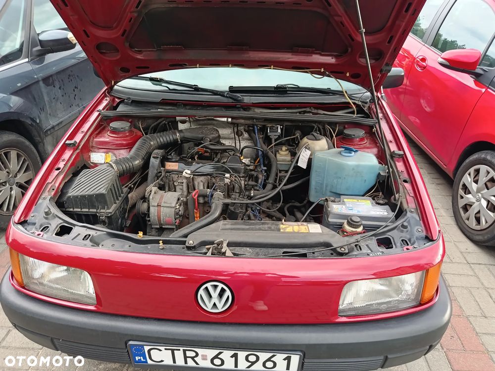 Volkswagen Passat 1.8 GT - 19