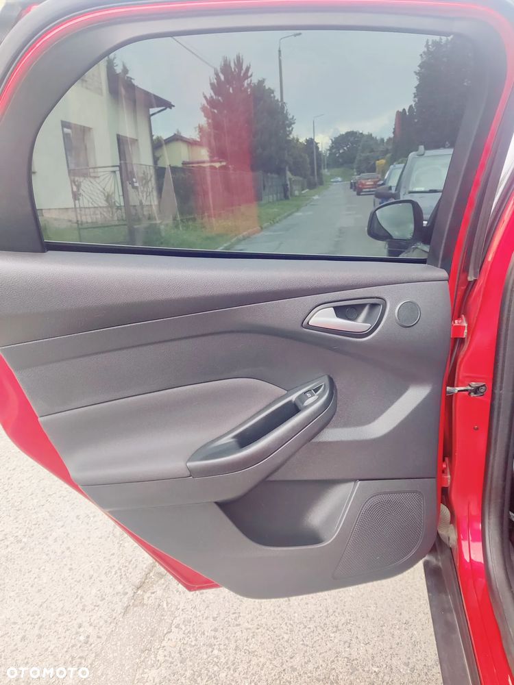 Ford Focus 1.6 Titanium - 18