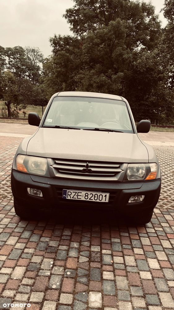 Mitsubishi Pajero - 5