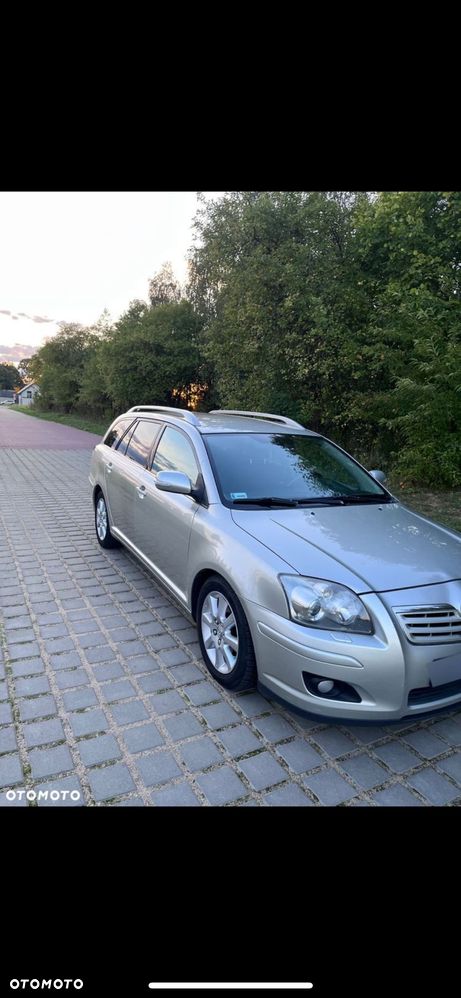 Toyota Avensis 2.2 D-4D Prestige Gold - 6
