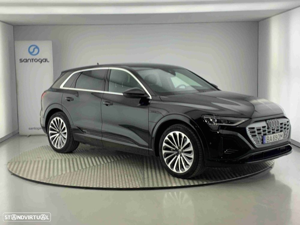 Audi Q8 e-Tron 50 quattro S line - 1