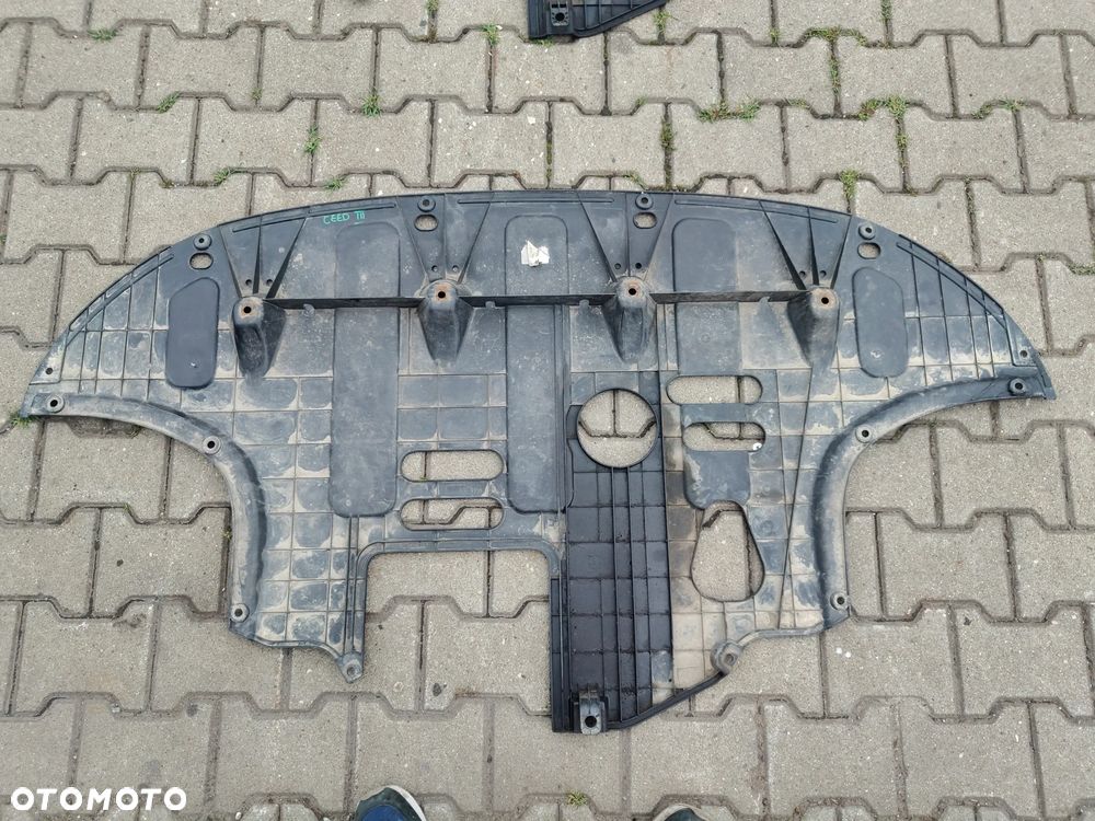 Kia Ceed III 3 oslona pod silnik - 1