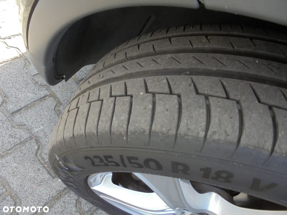 Ford Kuga 2.0 TDCi 2x4 Trend - 25