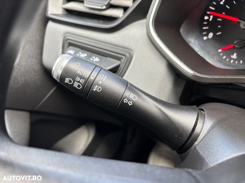 Renault Clio V 1.0 TCe 90 Techno - 14