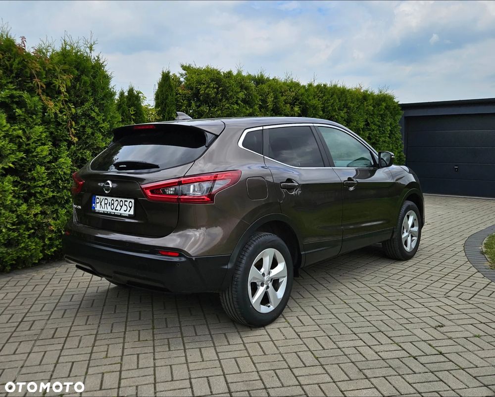 Nissan Qashqai 1.6 dCi Visia S&S - 14
