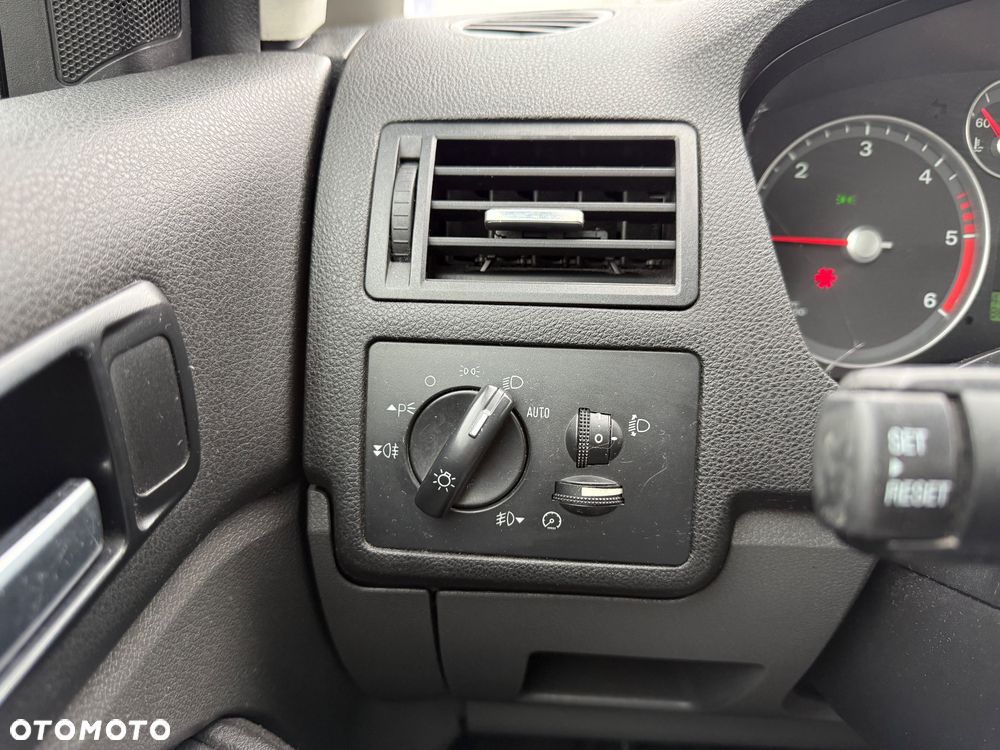 Ford Focus C-Max 1.8 TDCi Ghia - 32