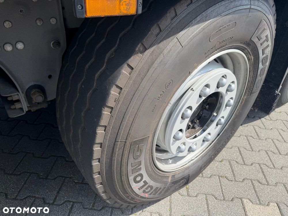 Schmitz Cargobull - 24