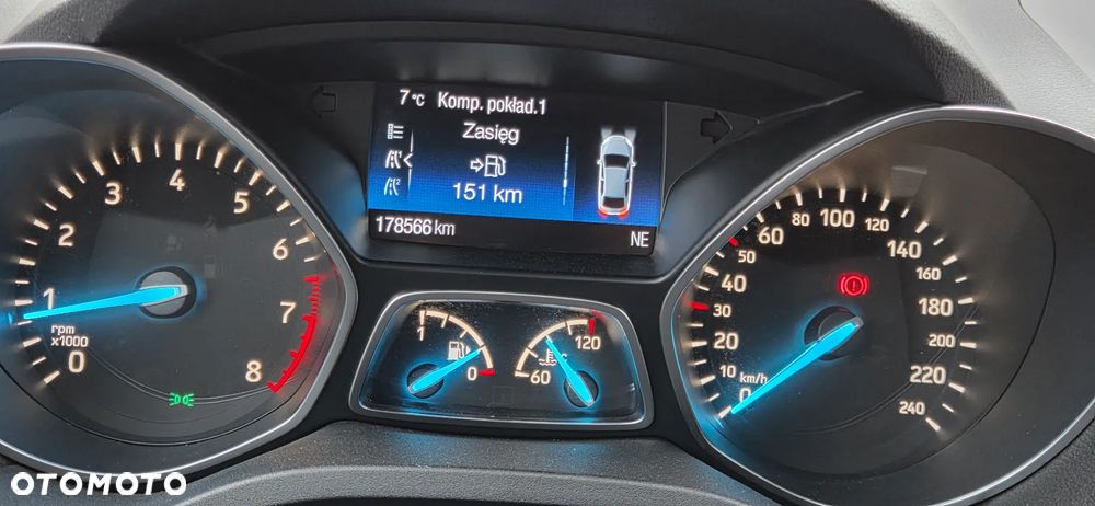 Ford Kuga 1.5 EcoBoost FWD Titanium ASS GPF - 9