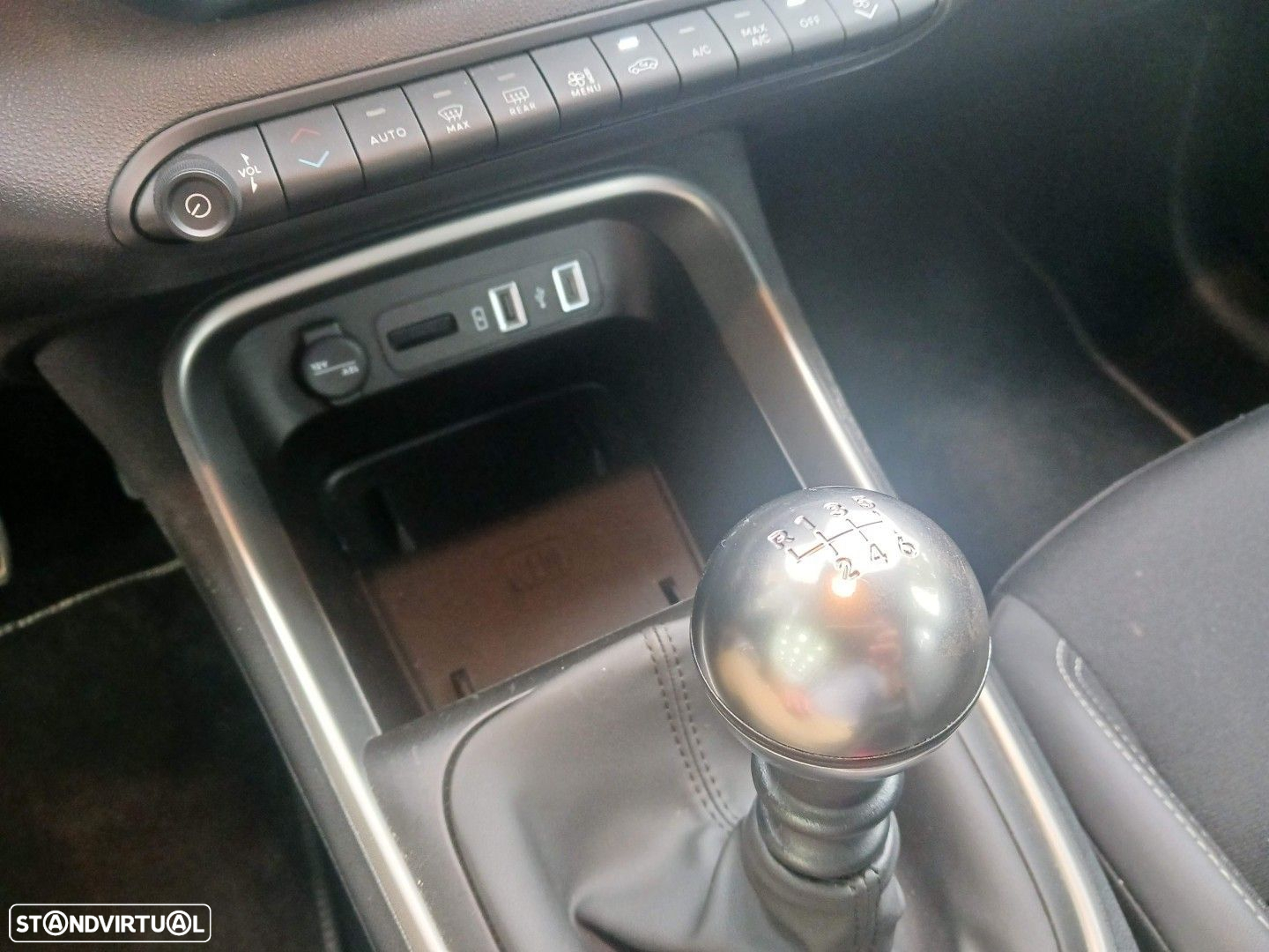 Jeep Avenger 1.2 GSE T3 Altitude - 20
