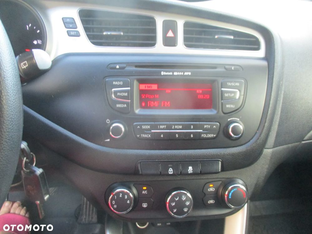 Kia Ceed 1.6 CRDi L - 17