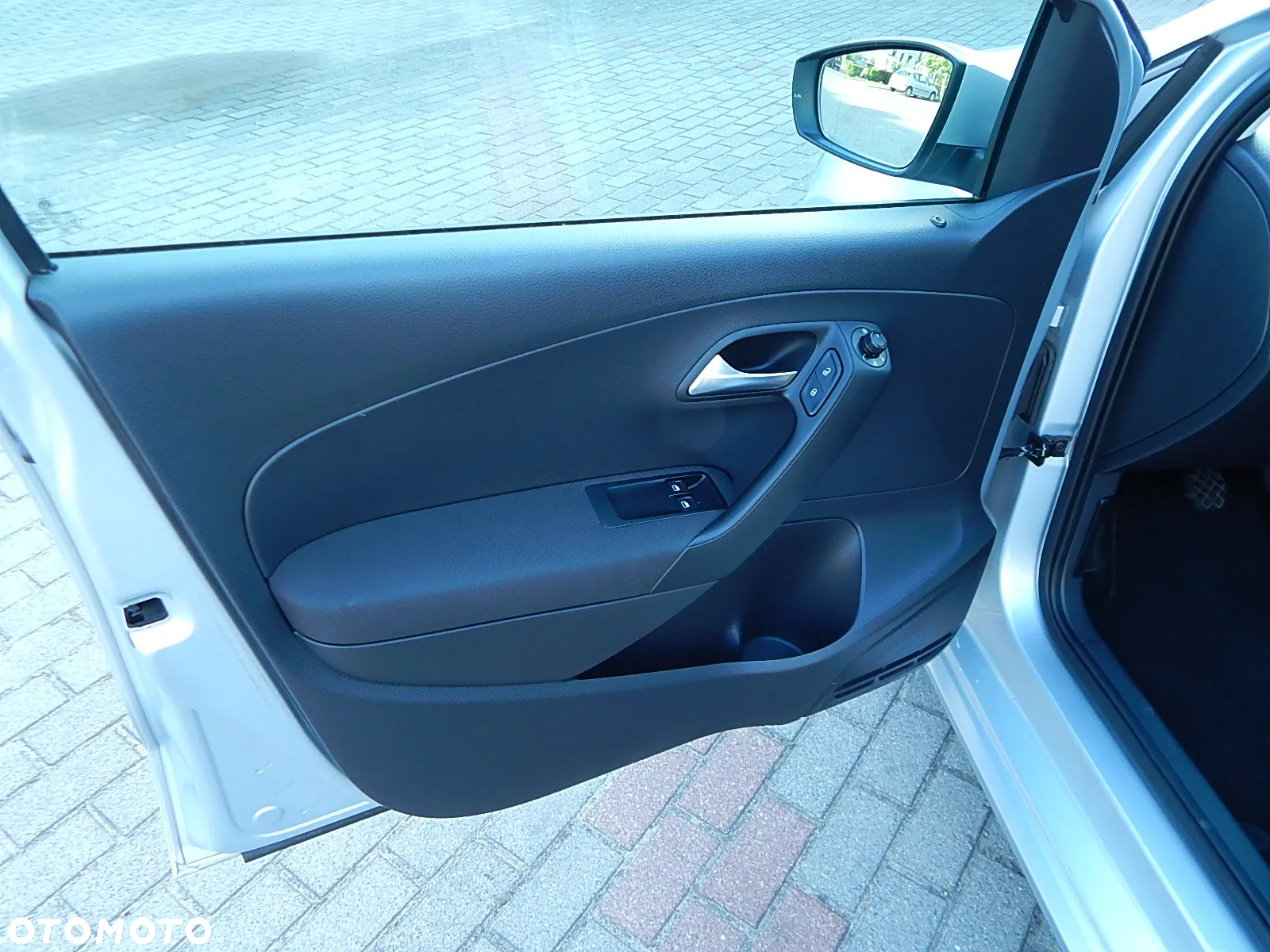 Volkswagen Polo 1.0 (Blue Motion Technology) Trendline - 17