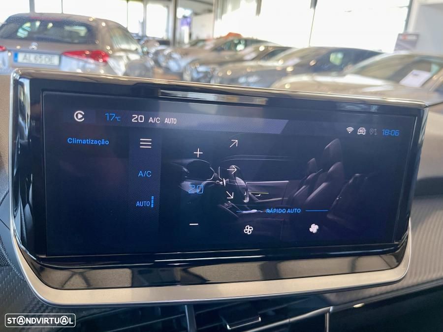 Peugeot 2008 1.2 Hybrid Allure e-DCS6 - 21