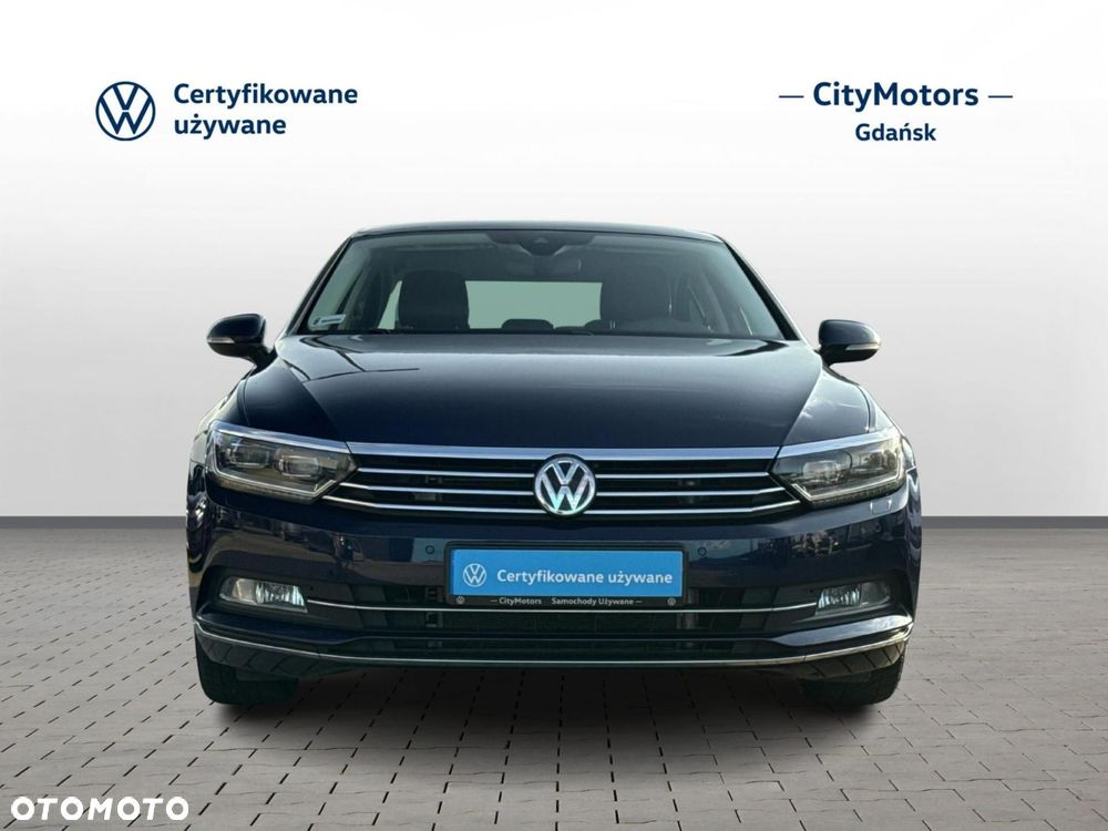 Volkswagen Passat - 7