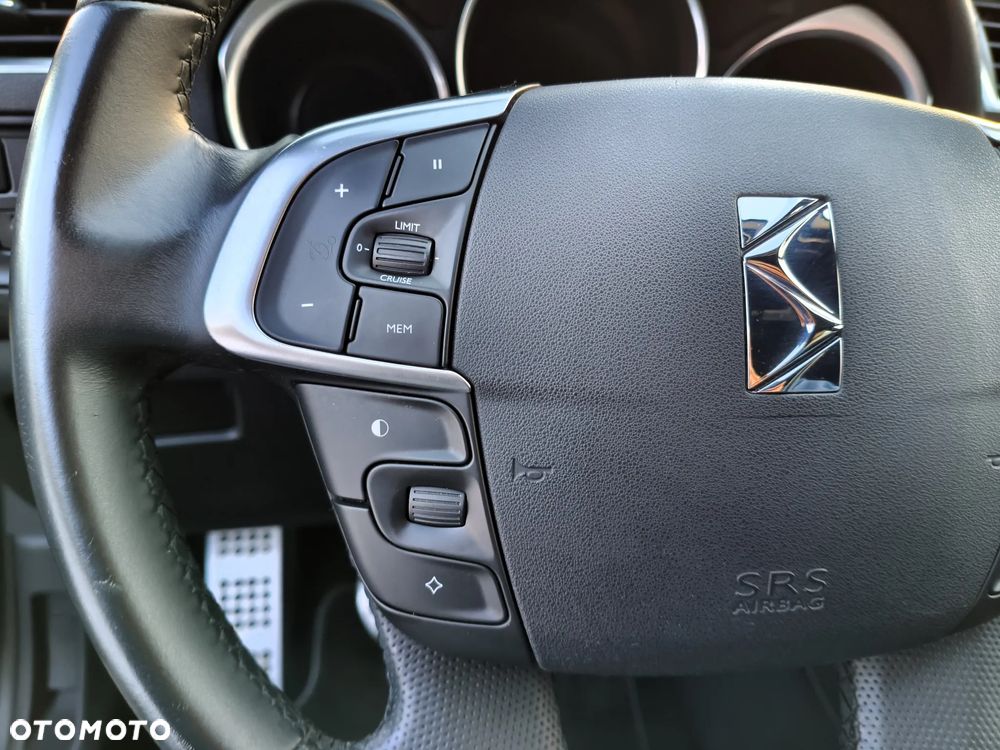 Citroën DS4 HDi 165 SoChic - 31