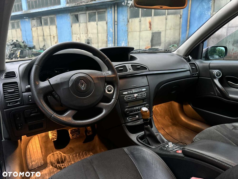 Renault Laguna 2.0 dCi FAP Privilege - 8