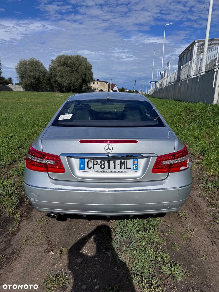 Mercedes-Benz Klasa E 220 CDI Elegance DPF - 10