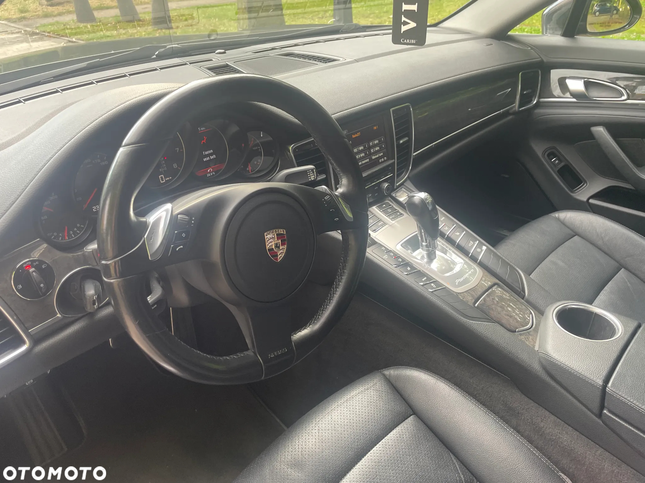 Porsche Panamera 4 PDK Platinum Edition - 16