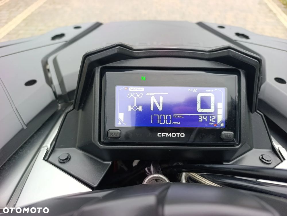 CFMoto CForce - 16