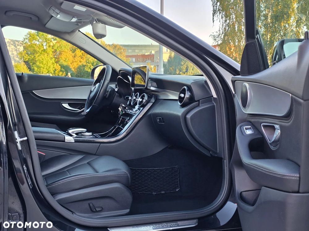 Mercedes-Benz Klasa C 200 (BlueTEC) d 7G-TRONIC - 26