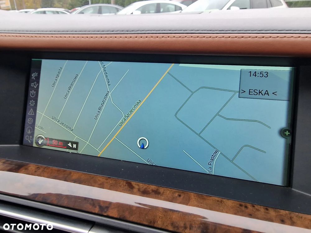 BMW Seria 7 740d xDrive - 29