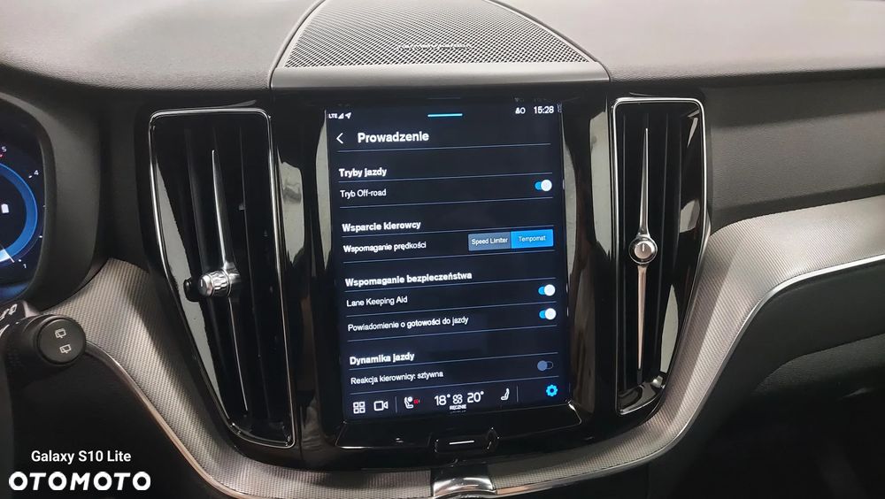 Volvo XC 60 B4 D Geartronic RDesign - 26