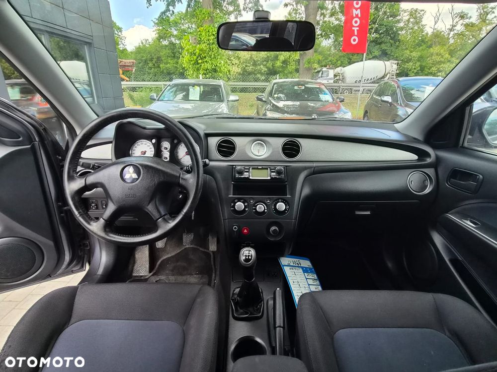Mitsubishi Outlander 2.0 Comfort - 18
